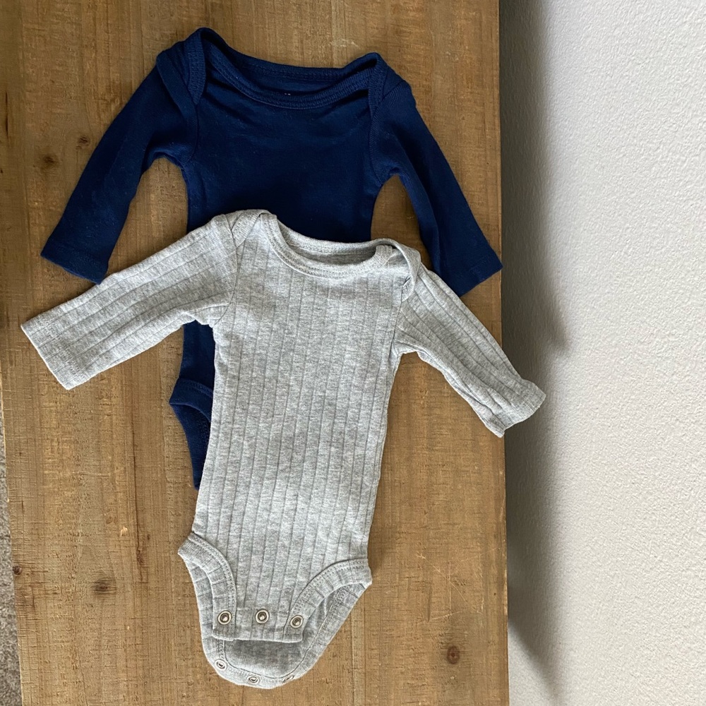 Set of 2 preemie long sleeve onesies